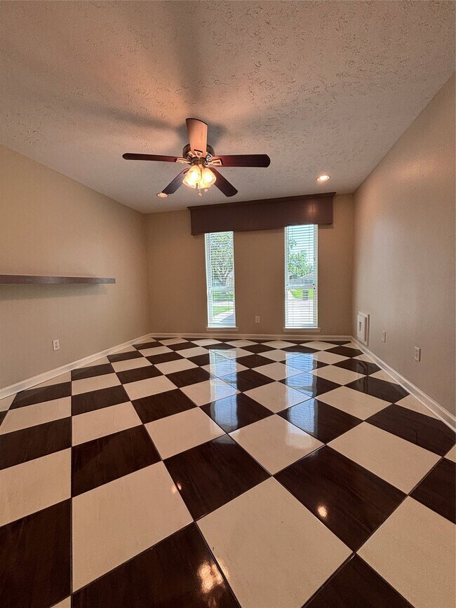 Foto del edificio - 409 Bellmar Ln