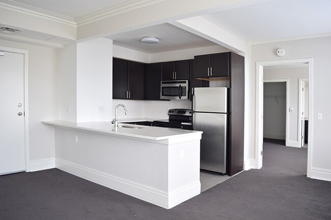 Interior Photo - Bellerive