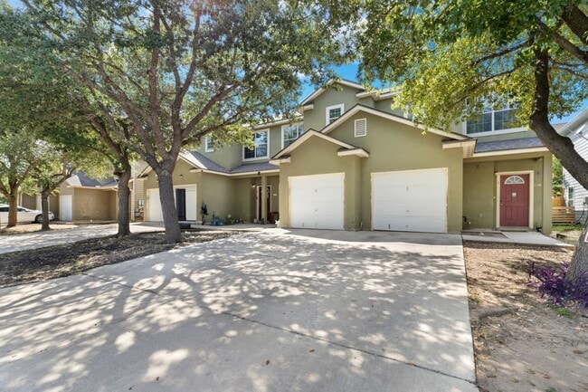 Building Photo - 7807 Kingsbury Wood