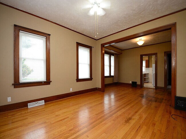Building Photo - 5721 Mayberry St