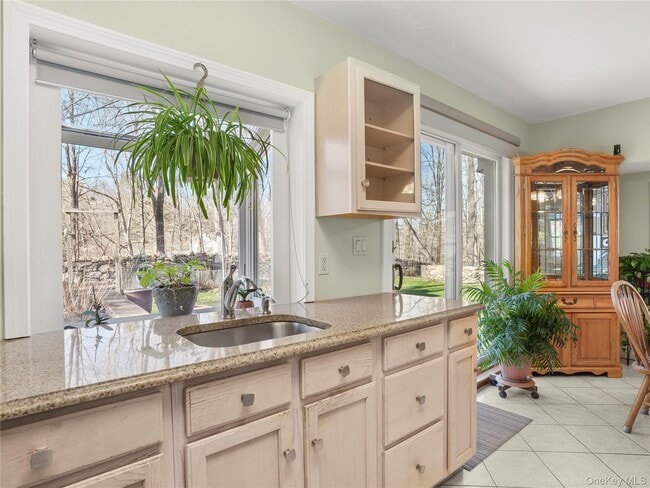 Foto del edificio - 290 Salem Rd