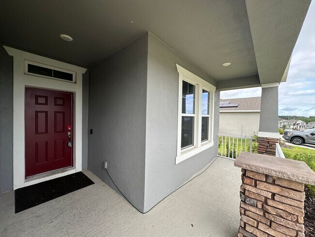 Building Photo - 4 Bedrooms/3 Baths/3 Car Garage House in L...