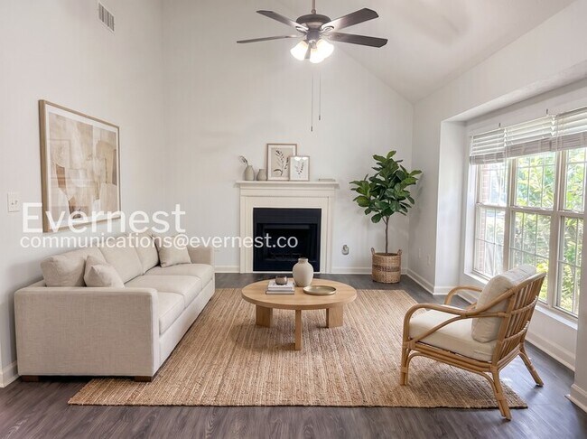 Foto del edificio - 5044 Donnell Way