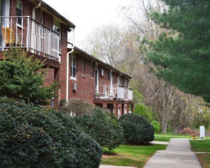 Pine Hill Apartments Rentals Elkton, MD