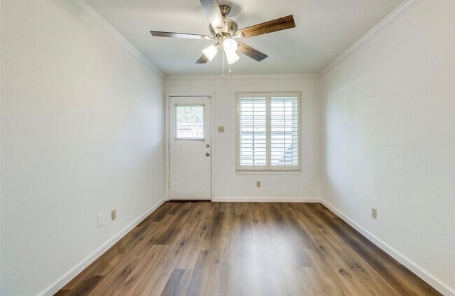 Building Photo - 13853 Leinsper Green Drive