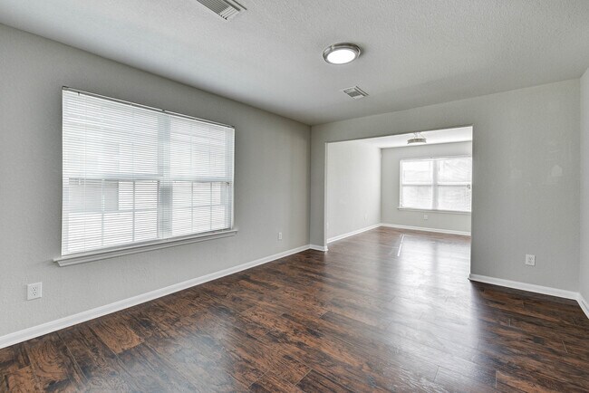 Foto del edificio - 13310 Remme Ridge Ln