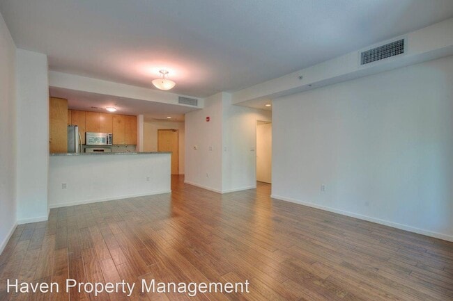 Building Photo - 1 br, 1 bath House - 1188 106th AVE NE  #326
