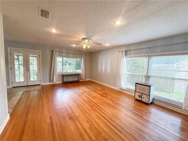 Foto del edificio - 2772 N Grafhill Dr