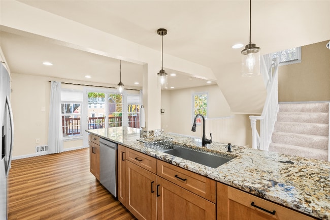 Foto del edificio - 13100 Rock Ridge Ln