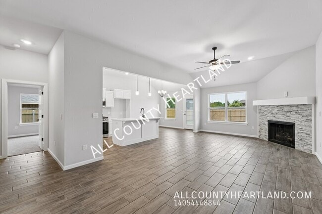 Building Photo - 1017 Redwood Creek Dr