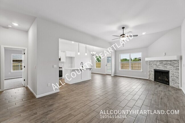 Foto del edificio - 1017 Redwood Creek Dr