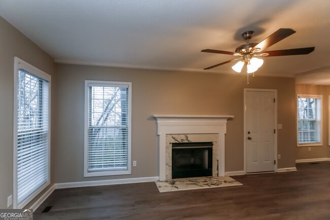 Foto del edificio - 30 Mountain Trail Ct SW