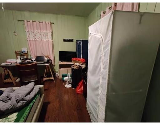 Foto del edificio - 300 Langley Rd