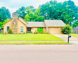 Building Photo - 8028 Bandye Ln