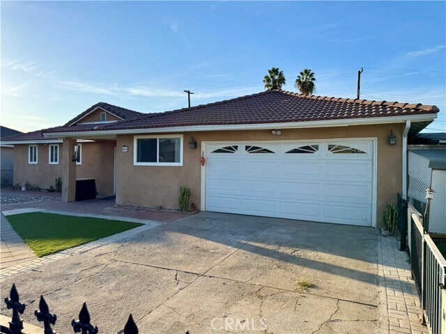 Building Photo - 809 Hartview Ave