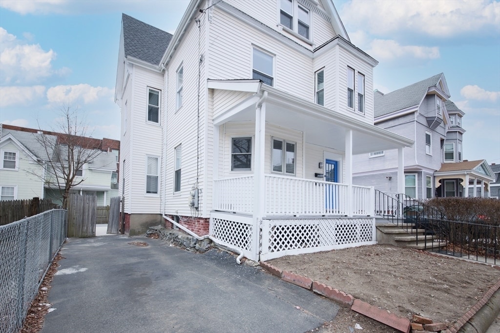 Foto principal - 96 Washington St
