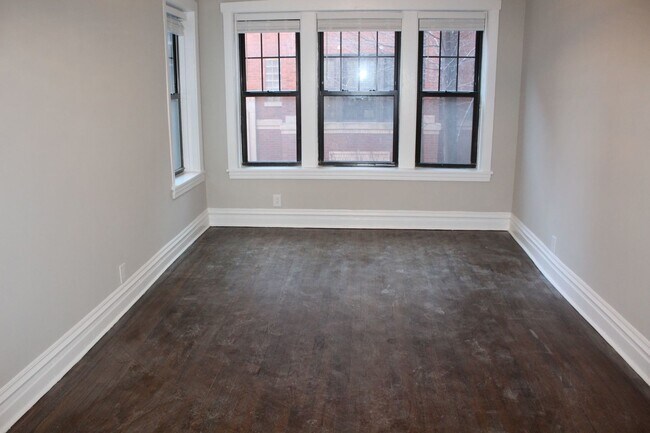 Building Photo - 5028 N Winthrop Ave