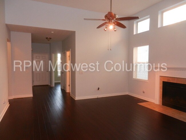 Building Photo - 2840 Marcellus Dr
