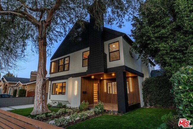 Foto del edificio - 4646 Noble Ave