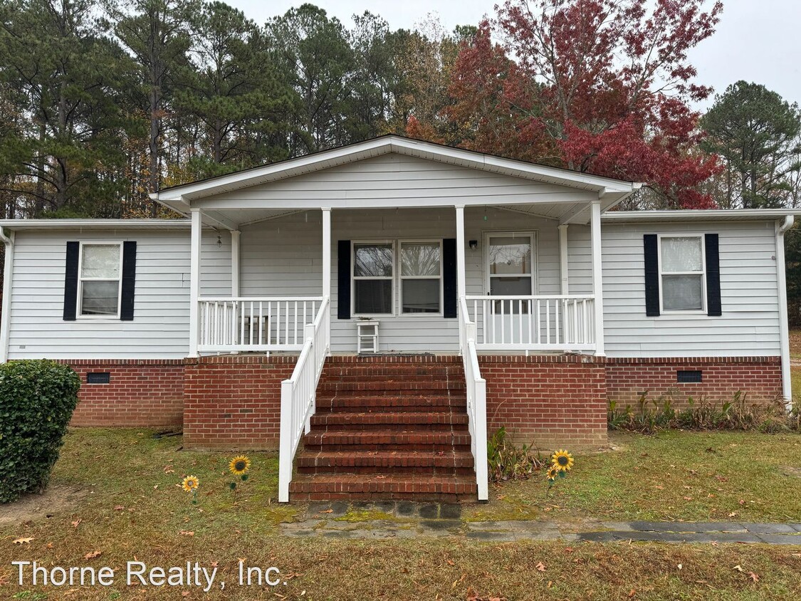 Primary Photo - 3 br, 2 bath House - 555 Lynch Road