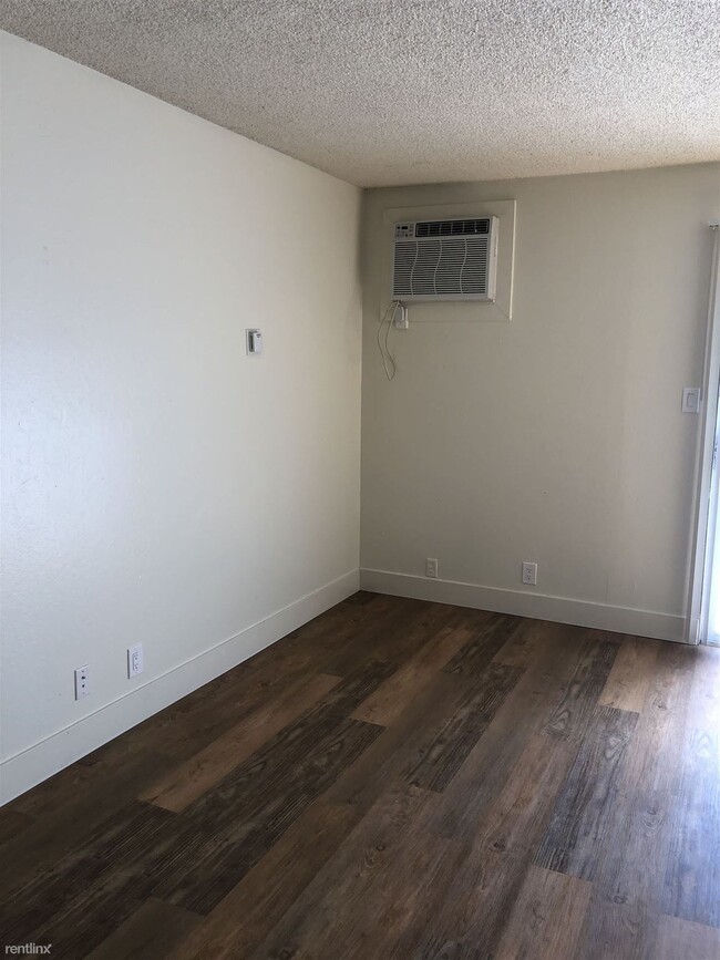 Foto del edificio - 4343 Clayton Rd