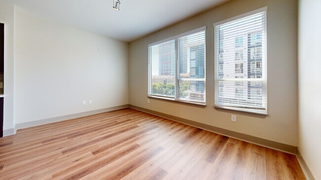 Interior Photo - 13th & Market