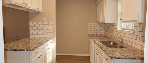 Building Photo - 2902 S Fielder Rd