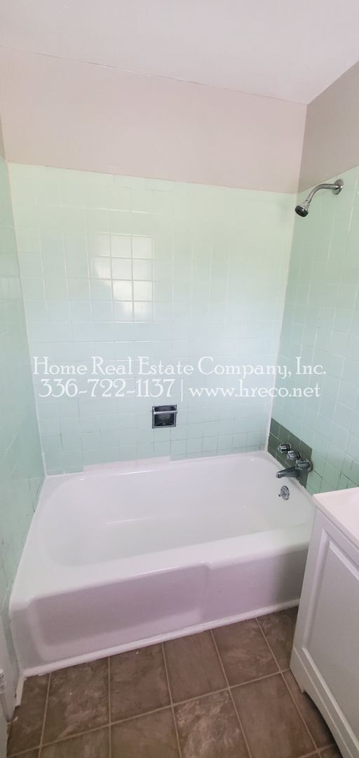 Foto del edificio - 4170 James St