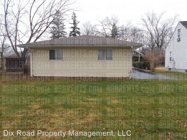 Building Photo - 3 br, 1 bath House - 3011 Burbank Avenue,
