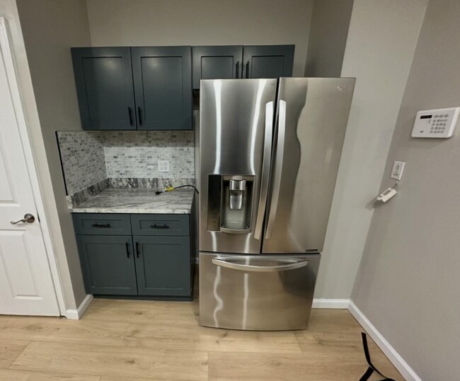 Foto del edificio - 1961 N Croskey St