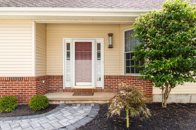 Foto del edificio - 33 Tallman Ln