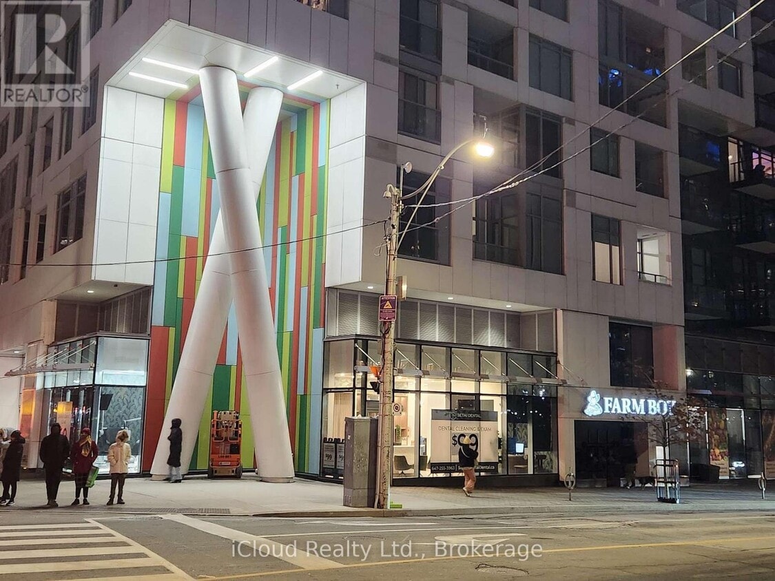 Photo principale - 576 Front St W