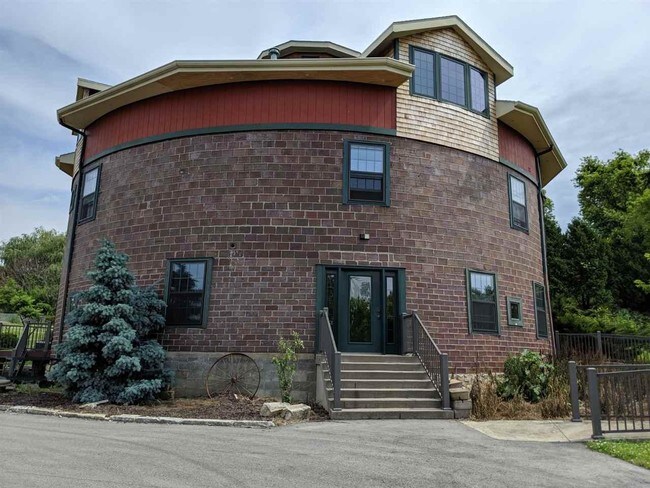 Foto del edificio - 2 bedroom in Dubuque IA 52003