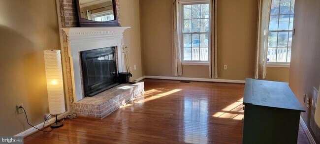 Foto del edificio - 12990 Hampton Forest Ct