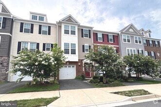 Building Photo - 8505 Craggan Ln
