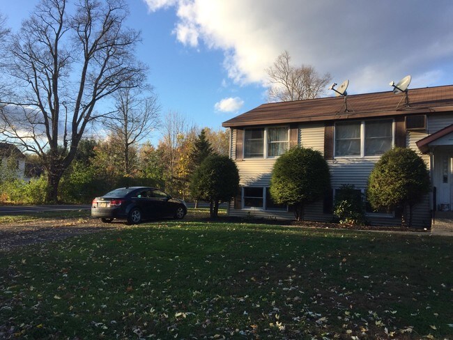 Building Photo - 1615 Blue Hill Rd