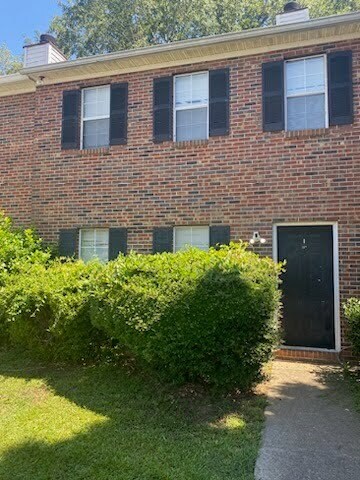 Primary Photo - 915 Joseph club dr