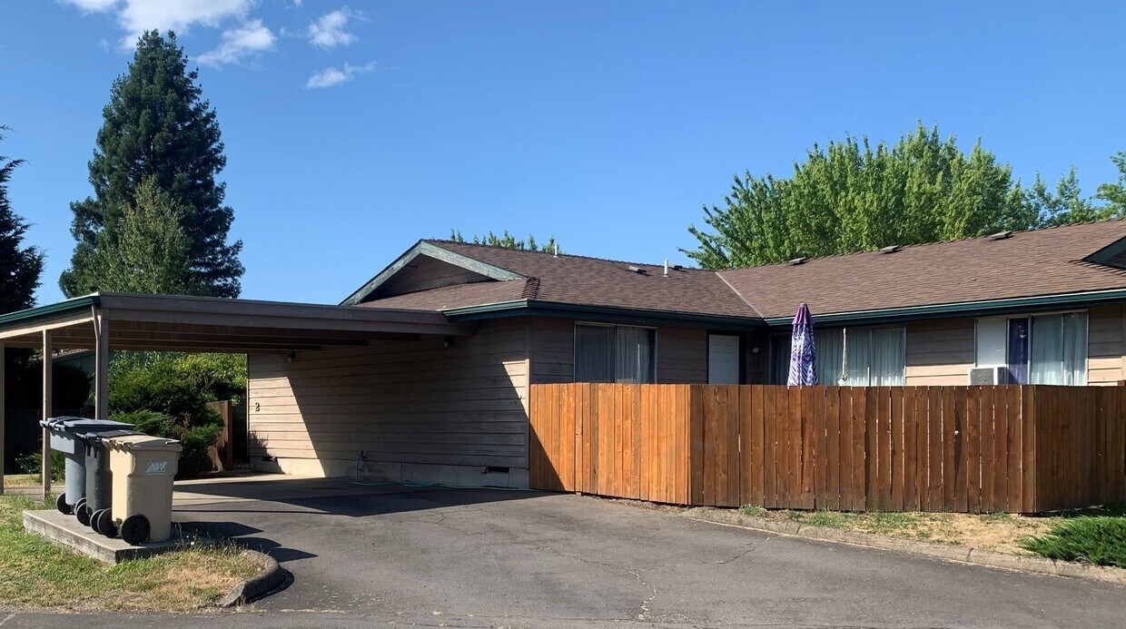 3240 NE Lancaster St Unit 2, Corvallis, OR 97330 Room for Rent in