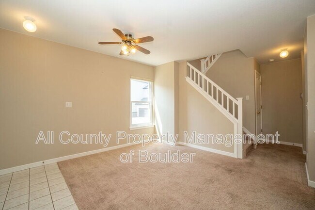 Foto del edificio - 3748 Oakwood Dr