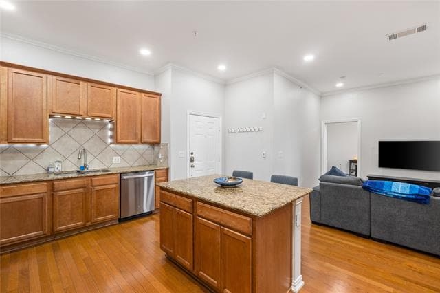 Foto del edificio - 800 E 15th St