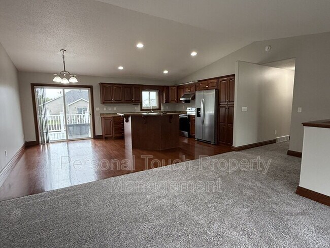 Foto del edificio - 3677 Polk St S