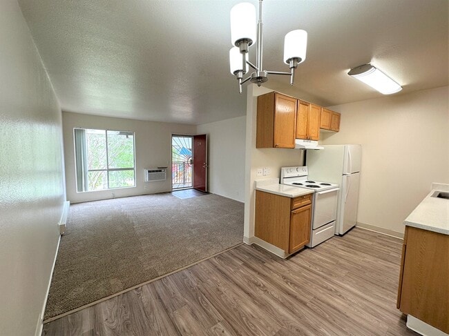 Building Photo - Orchard Glen