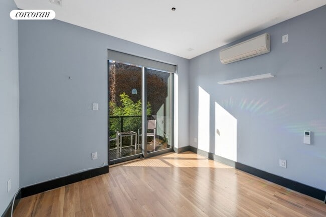 Building Photo - 568 Lafayette Ave