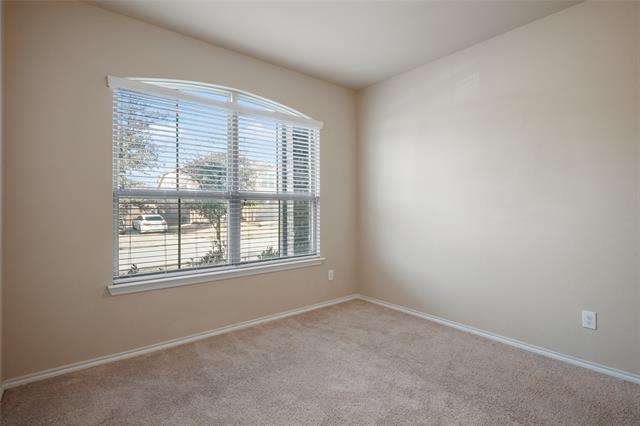 Foto del edificio - 15820 Oak Pointe Dr