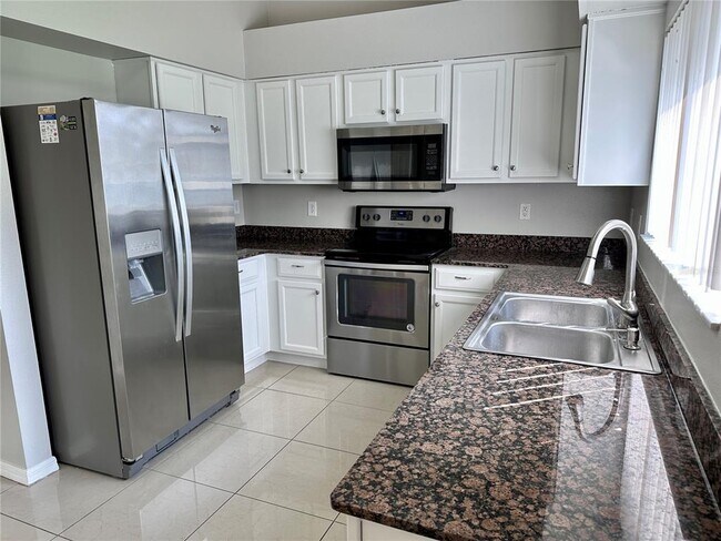 Building Photo - 1702 Marumbi Ct