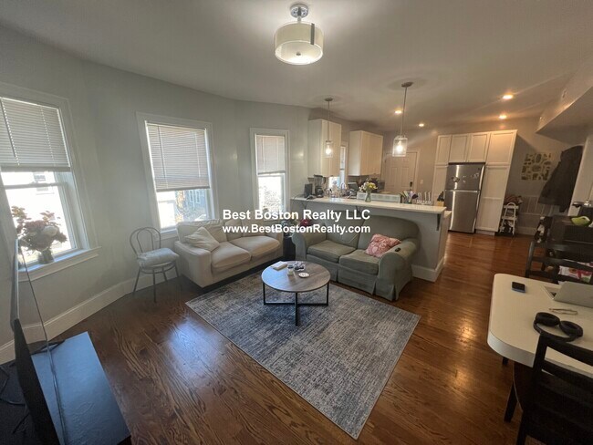 Foto del edificio - 337 Highland Ave