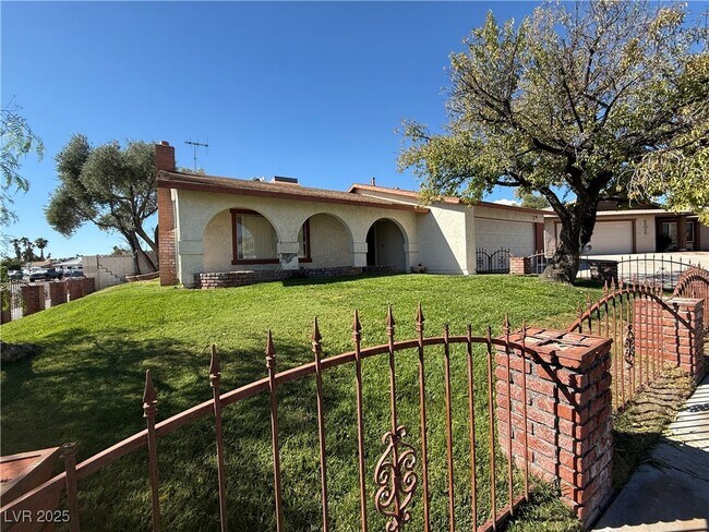 Foto del edificio - 3611 Rosewood St