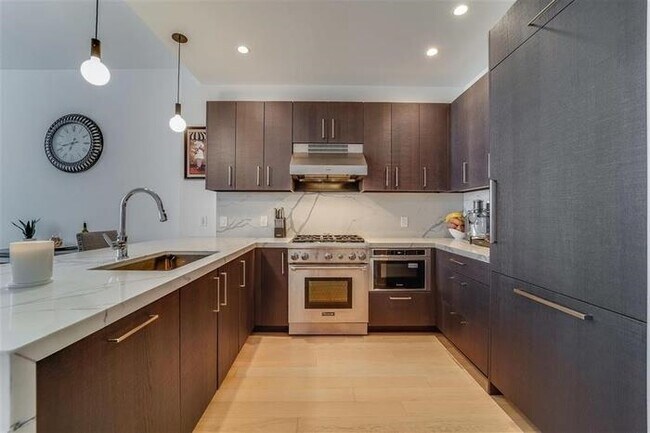 Foto del edificio - 1400 Hudson St