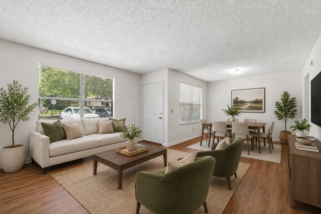 Foto del edificio - 702 Meadowbrook Dr