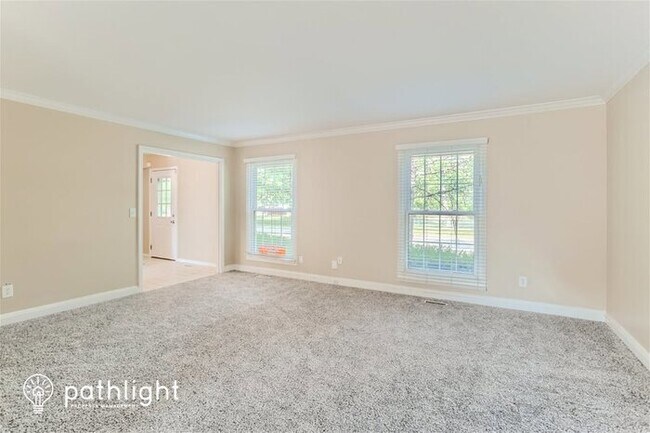 Building Photo - 18 North Cambridge Drive, Geneva, IL, 60134